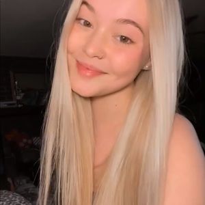 Meet your Posher, Briana